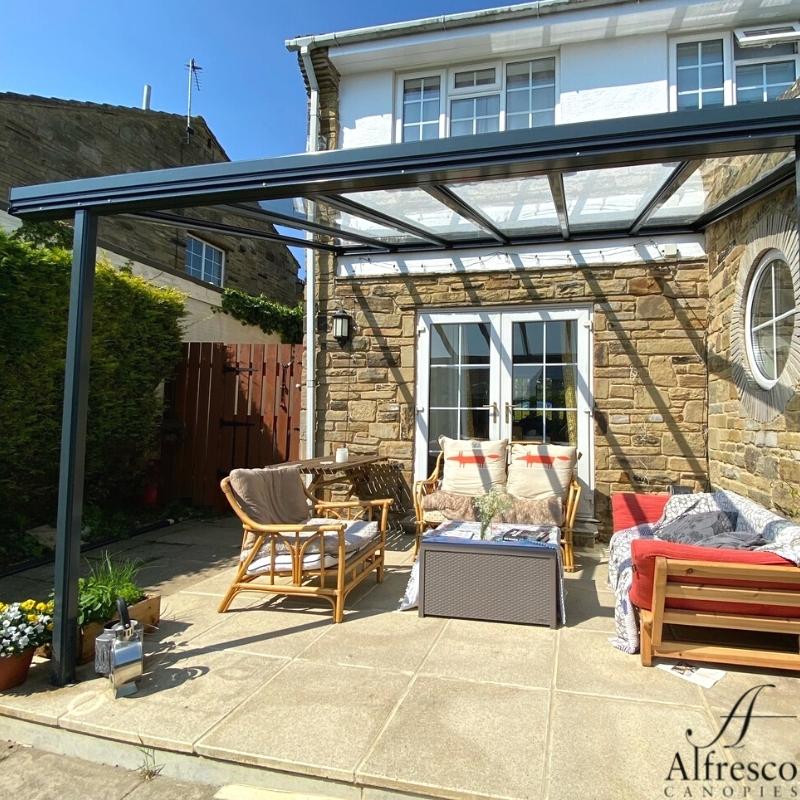 Garden canopy extension in York